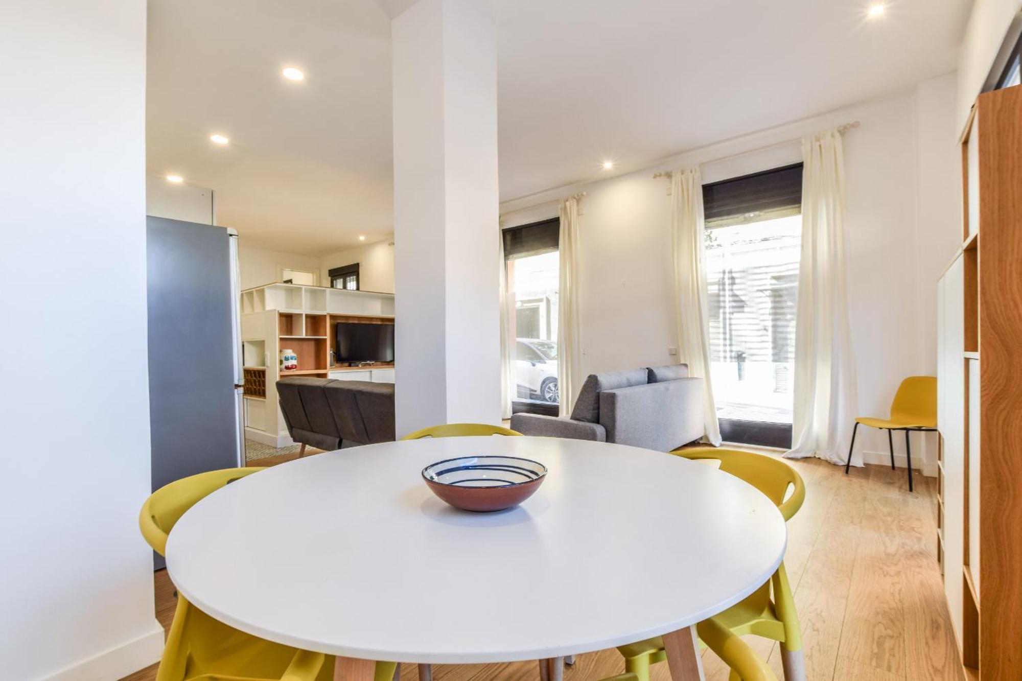 Loft Exclusivo Reformado De Diseno Alquiler Temporal Apartment Madrid Exterior photo